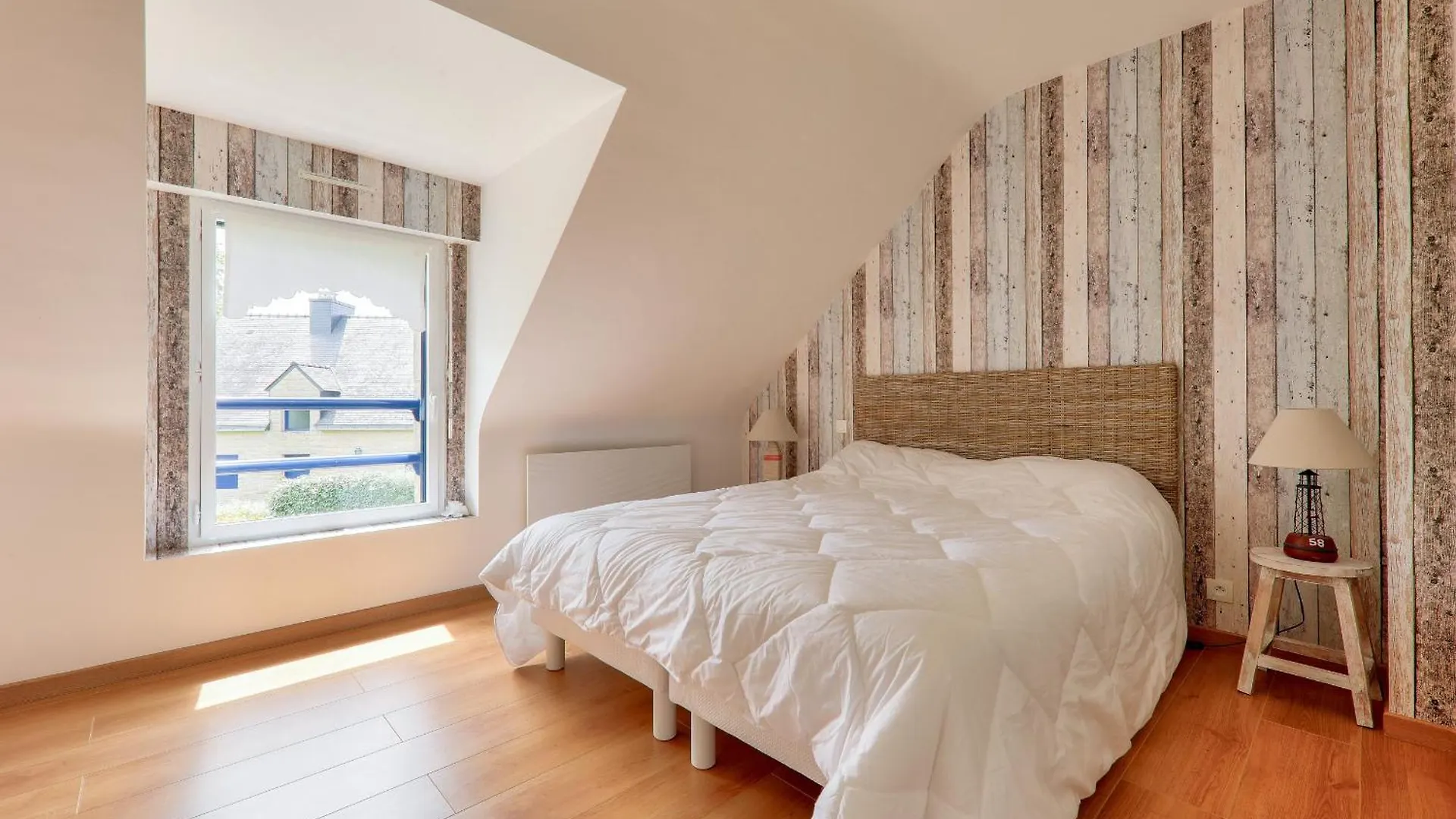 펜션 Maison De Pierre Pour 8 Avec Beau Jardin 생 질다 드 뤼